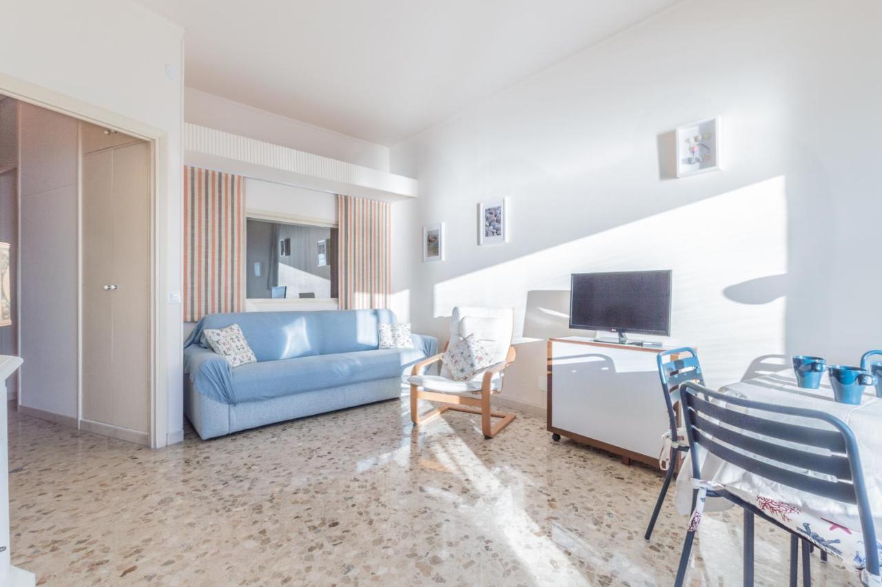La Finestra Sul Mare Appartement Ospedaletti Buitenkant foto