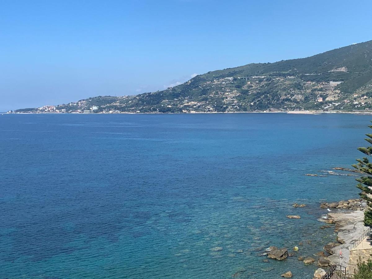 La Finestra Sul Mare Appartement Ospedaletti Buitenkant foto
