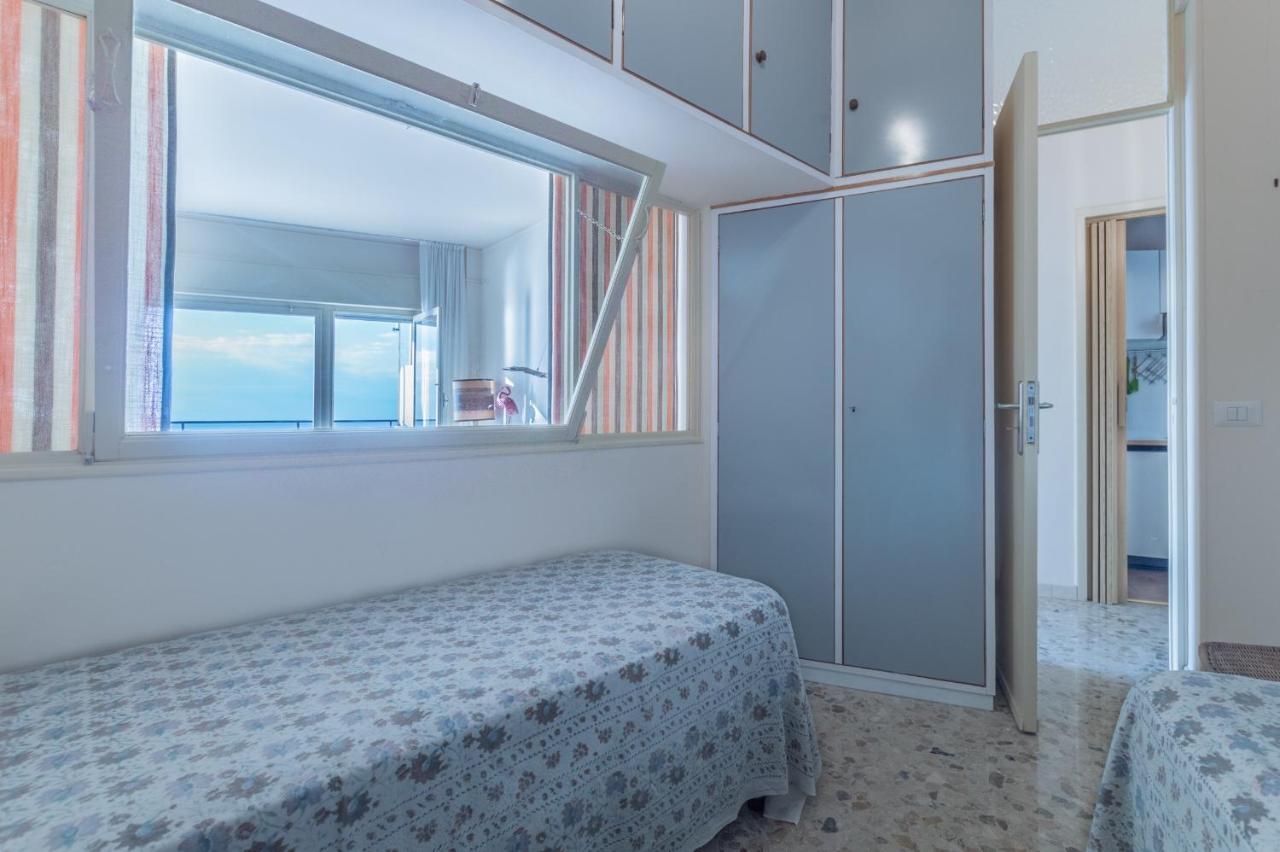 La Finestra Sul Mare Appartement Ospedaletti Buitenkant foto